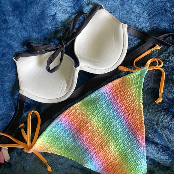 Victoria secrets swim top and heat swim bottoms - Picture 4 of 5